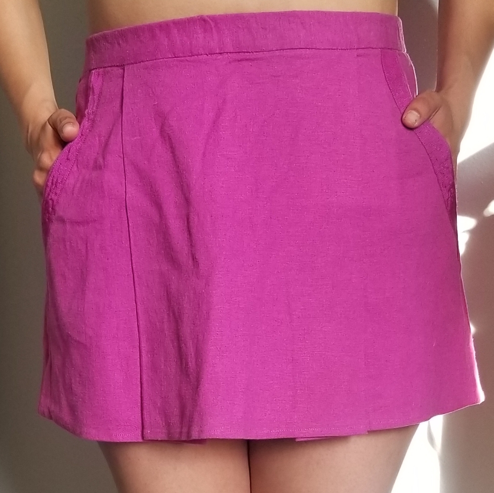 Linen-blend pleated mini skirt